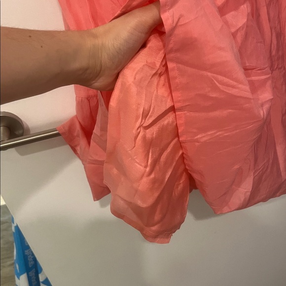 NWT Vineyard Vines Silk Tiered Maxi Dress with puffed sleeves in Cayman Coral - Picture 7 of 8